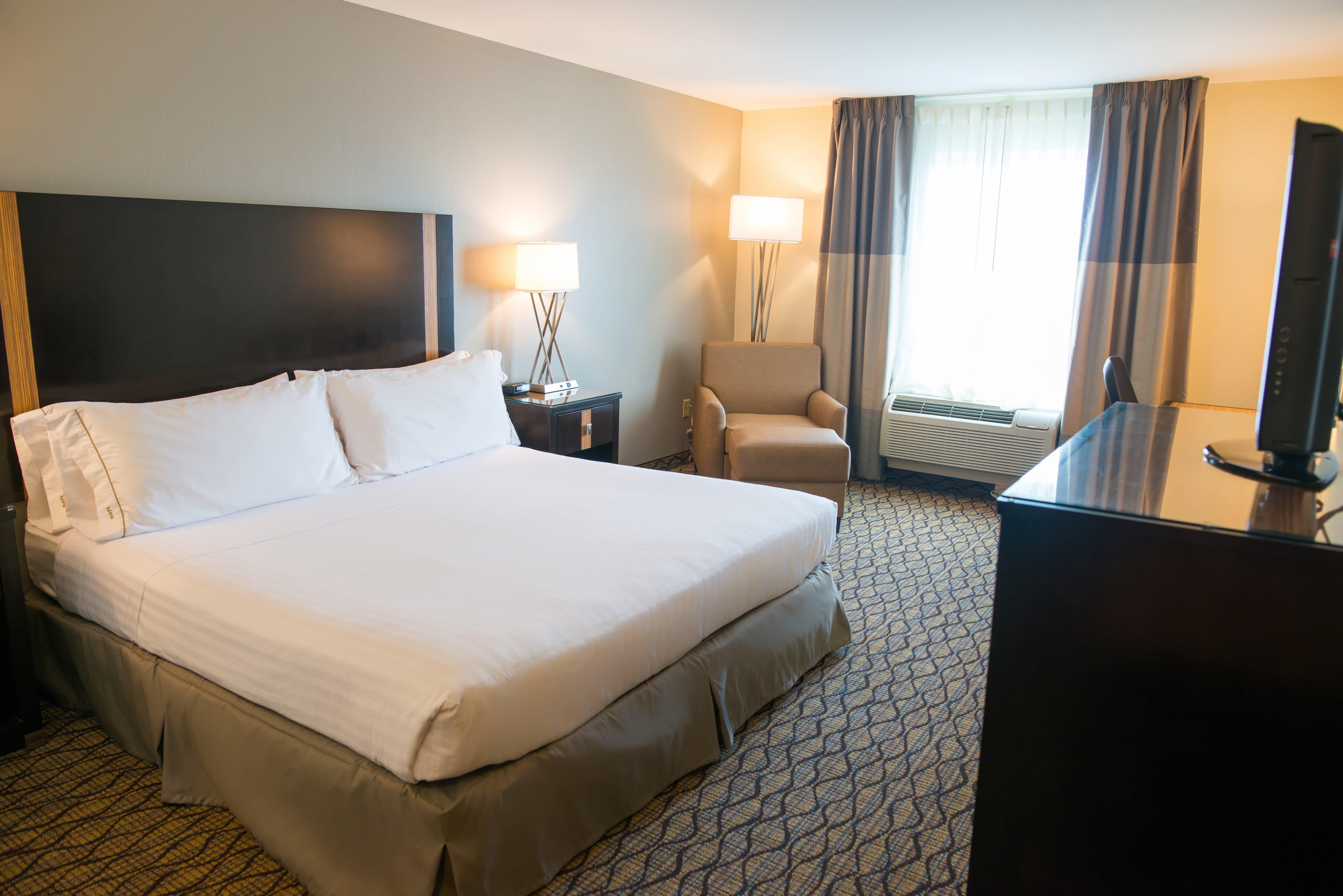 Holiday Inn Express Hotel & Suites Chanhassen By Ihg Exterior foto