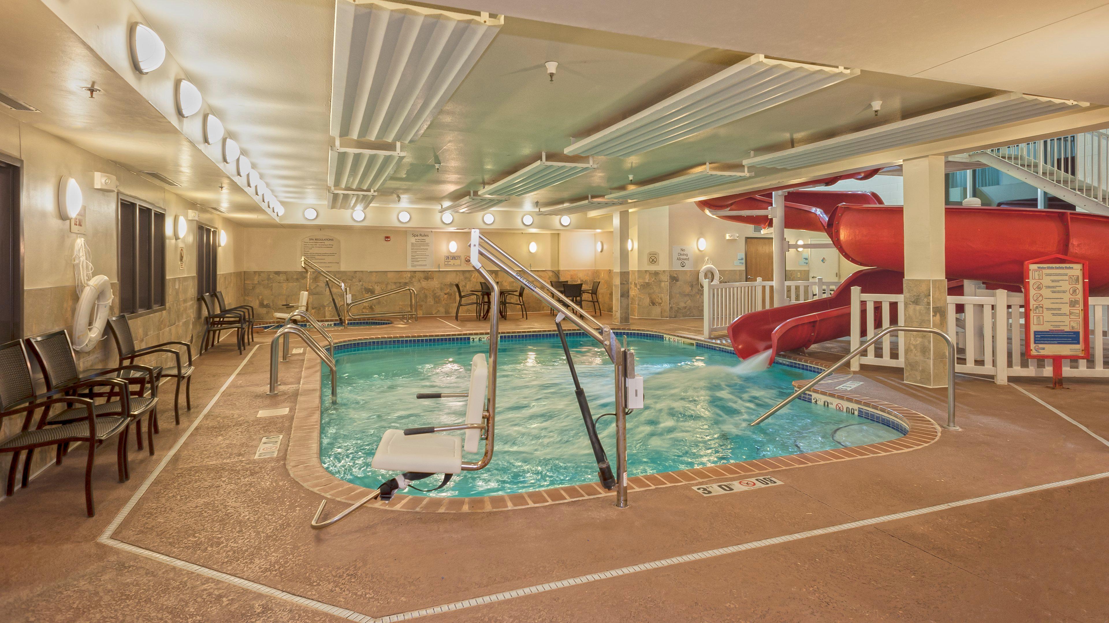 Holiday Inn Express Hotel & Suites Chanhassen By Ihg Exterior foto