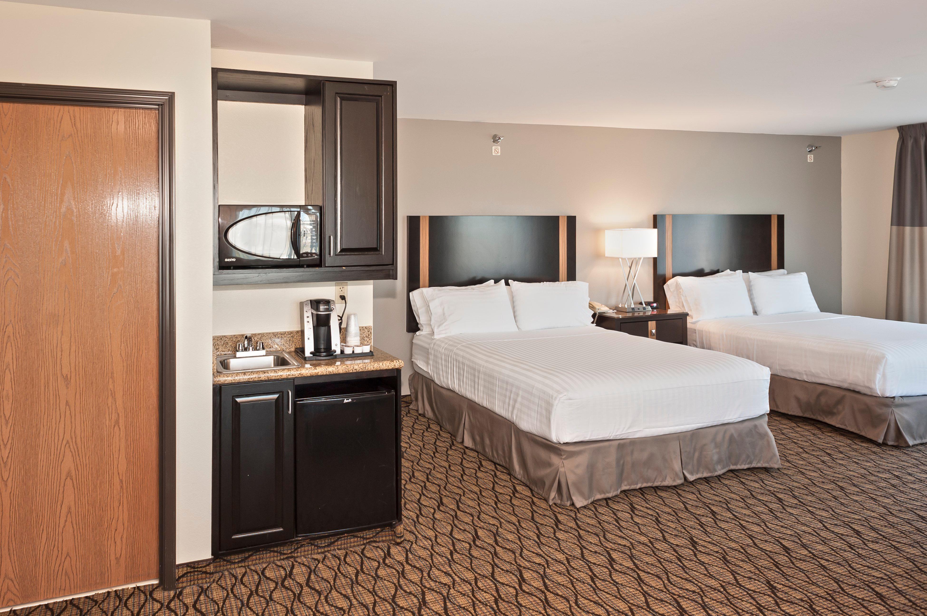 Holiday Inn Express Hotel & Suites Chanhassen By Ihg Exterior foto