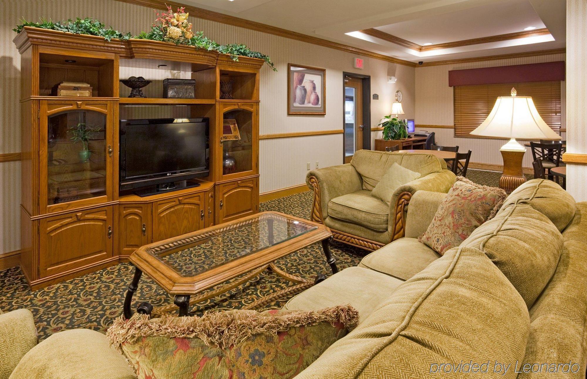 Holiday Inn Express Hotel & Suites Chanhassen By Ihg Interior foto