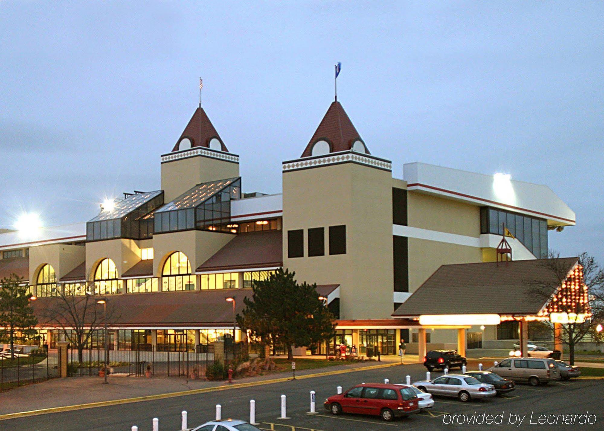 Holiday Inn Express Hotel & Suites Chanhassen By Ihg Exterior foto